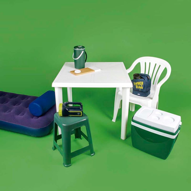15151401-Mesa-Plastica-Quadrada-Desmontavel-Amb-1