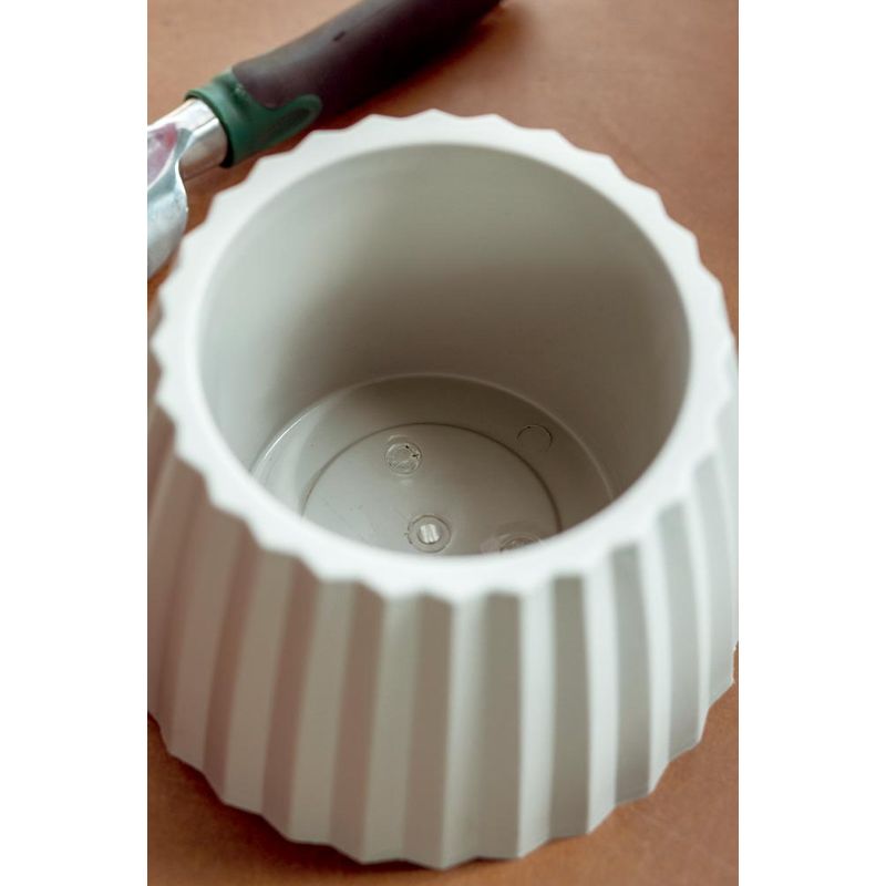 50005011-Vaso-Cachepot-Wave-19cm-Branco-Antigo-Amb-6