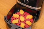 008573-Forro-Silicone-Red-Airfryer-19cm-Amb-2