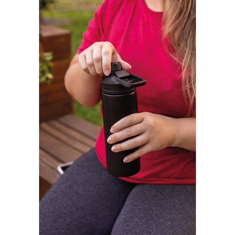 008801-Garrafa-Squeeze-600ml-Fit-Preta-Amb-5