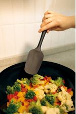 008463-Espatula-Silicone-Preto-Amb-2